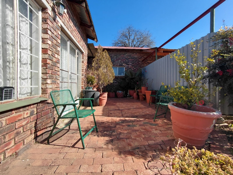 6 Bedroom Property for Sale in Potchefstroom North West